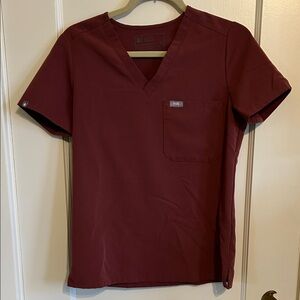 Women’s figs scrub top